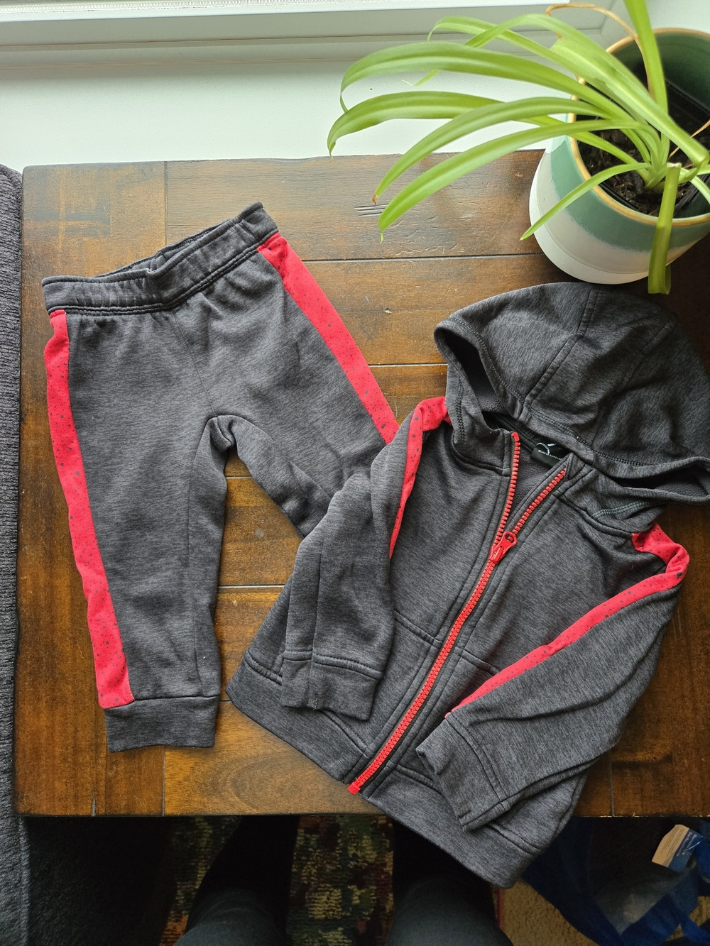 18M Black Athletic Zip Hoodie & Jogger Set with Red Trim